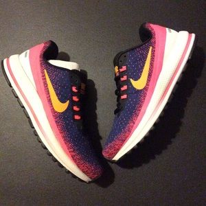 NEW Nike Air Zoom Vomero 13 Women's Size 6
